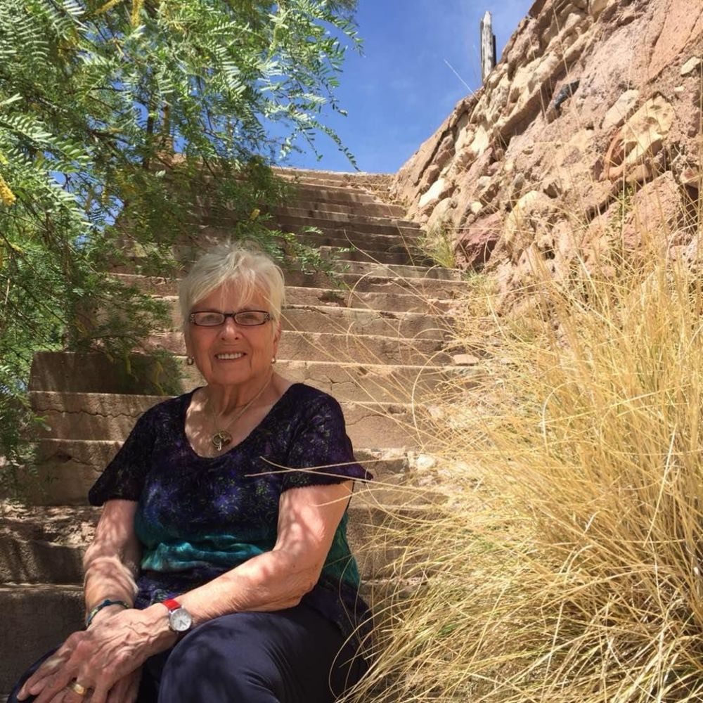 Meet your Posher, Sandra